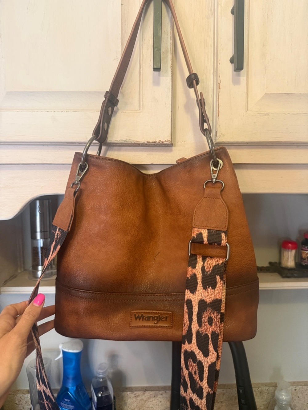 Wrangler Tan Leather Shoulder Bag with Leopard-Pattern Strap